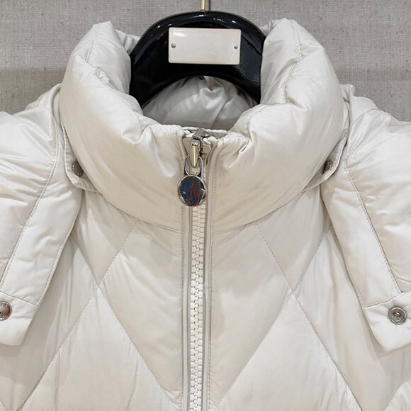Moncler White Down Jacket - Picture 2 of 9